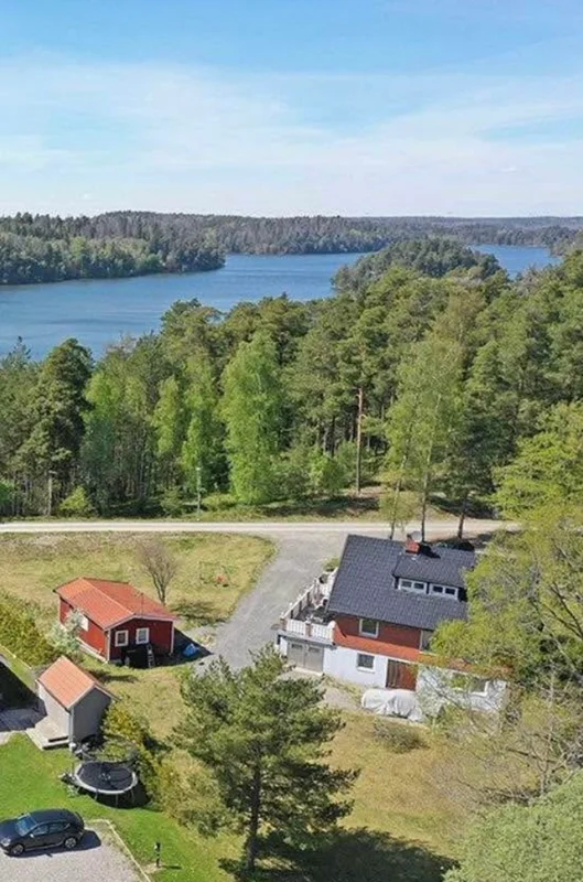 Djupviksvägen 19 · 2 rum · 70 kvm – bild 2