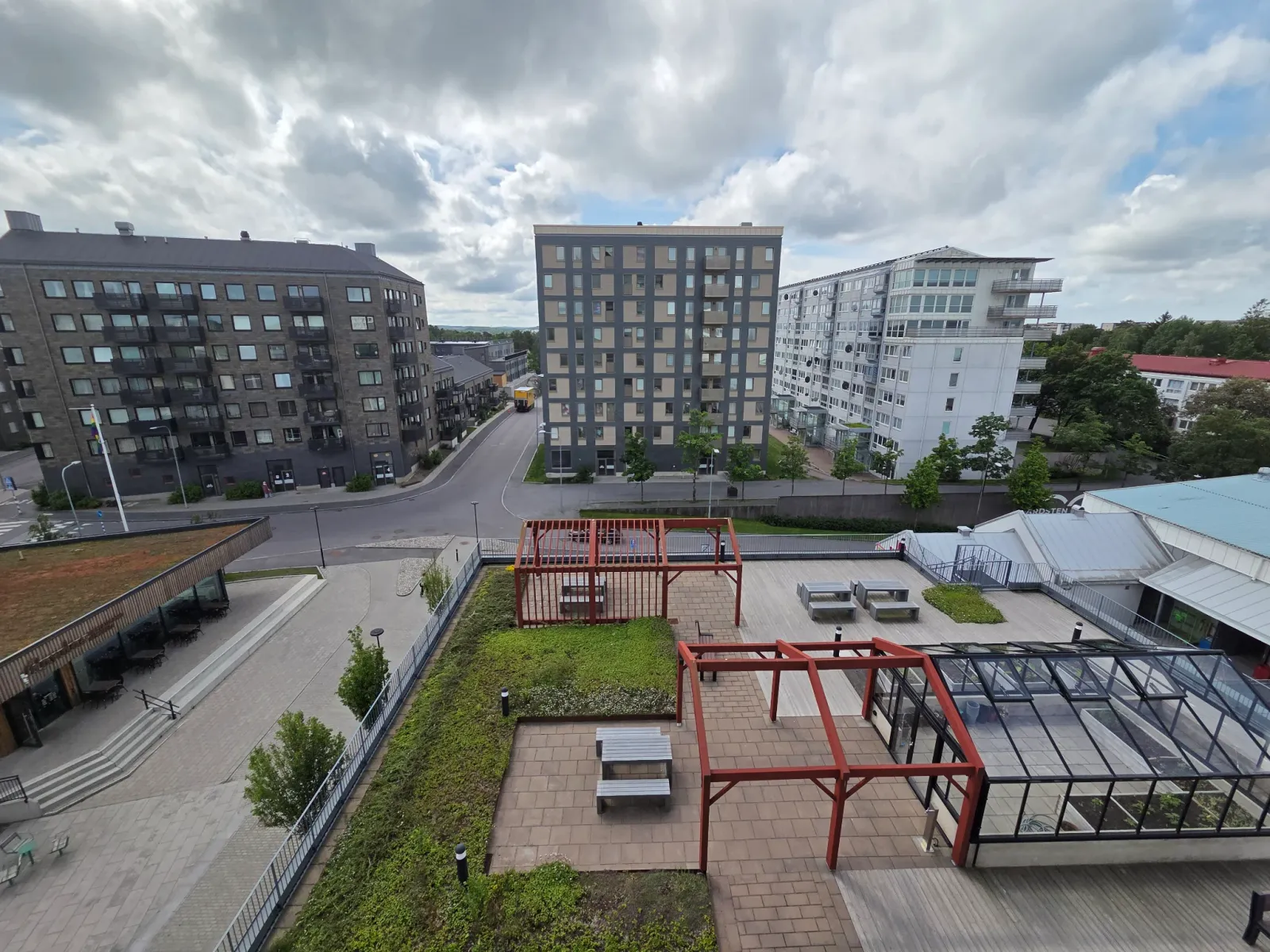 Salviatorget 2, Angered