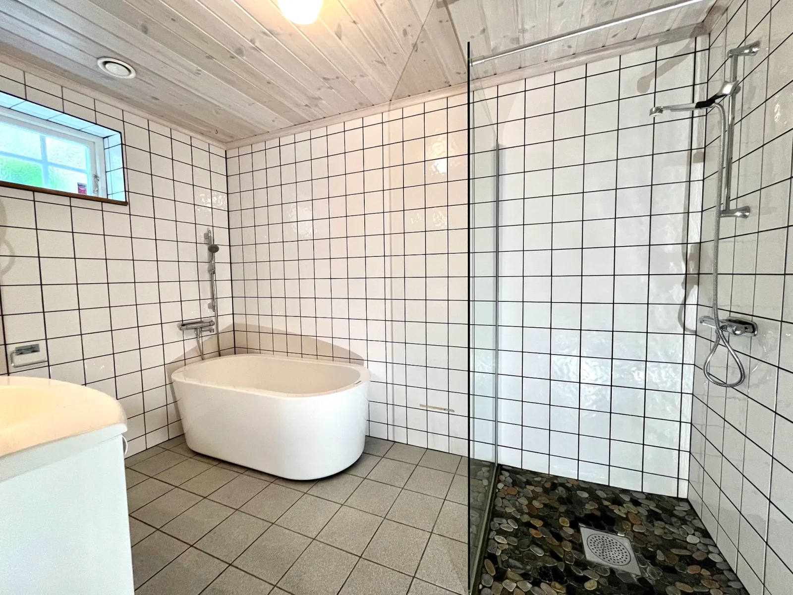 Sunnanvägen 15B · 3 rum · 80 kvm – bild 12