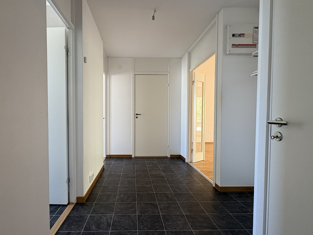 Lägenhet, 3 rooms, 76 sqm, Sandviken
