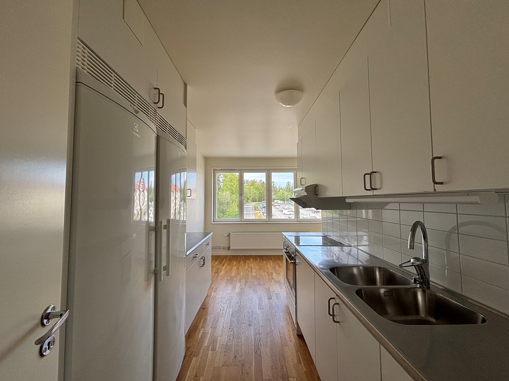 Lägenhet, 3 rooms, 86 sqm, Södertälje