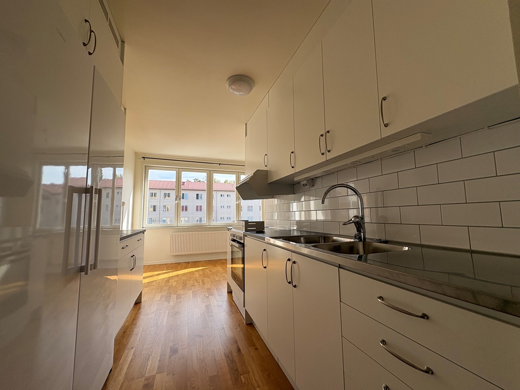 Lägenhet, 3 rooms, 86 sqm, Södertälje