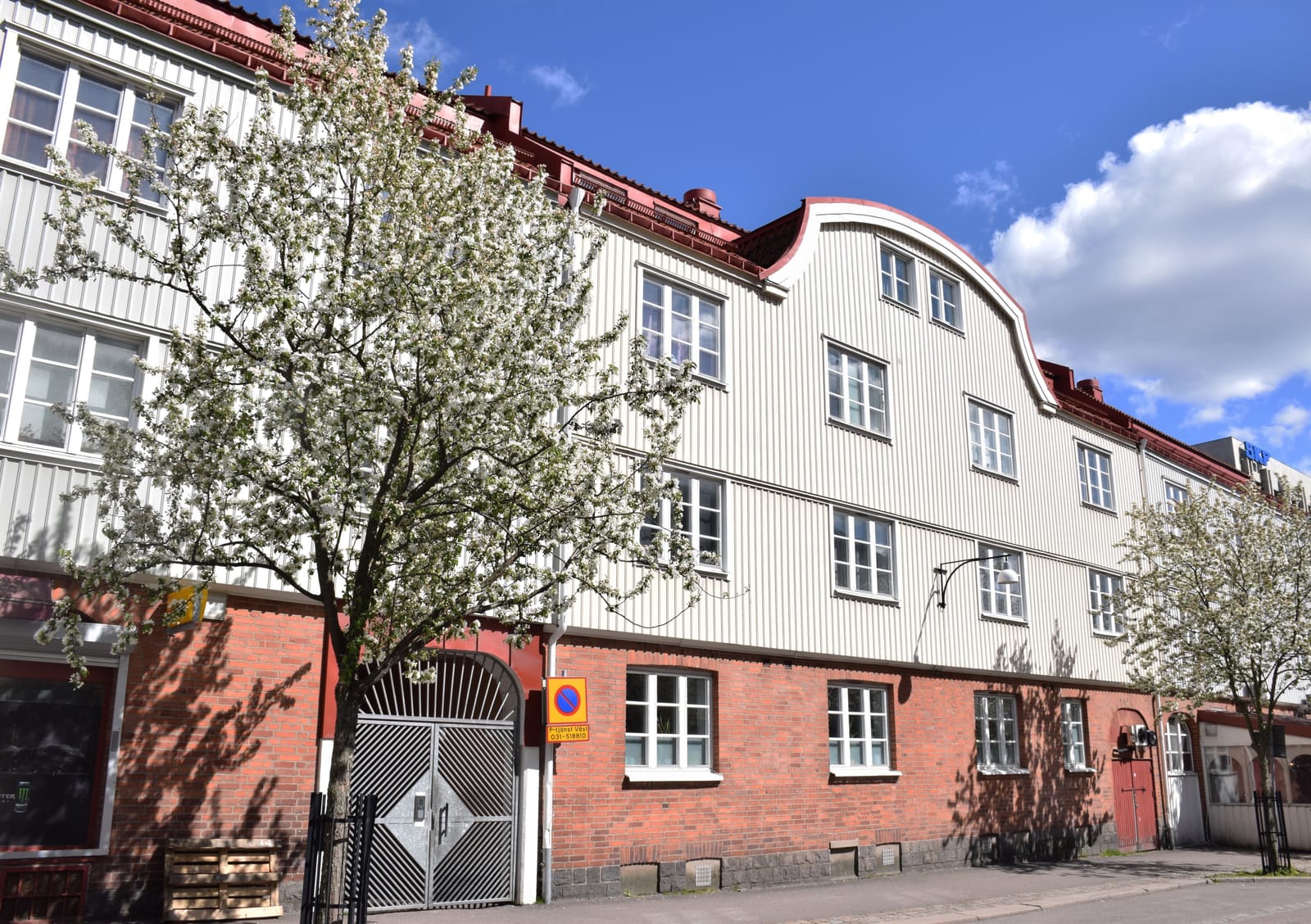 Artillerigatan 18B
