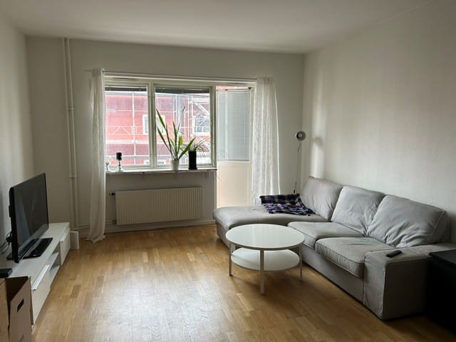 Bjäregatan 12A