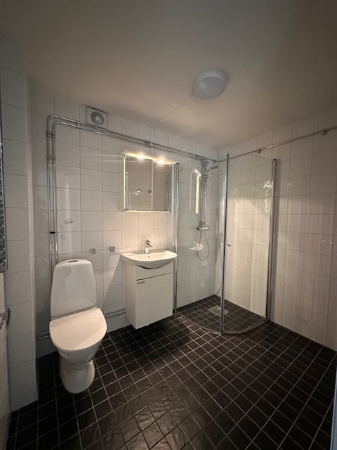 Enebymovägen 6