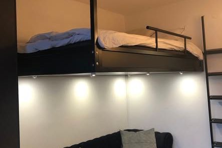 Mysig etta med balkong i centrala Nacka