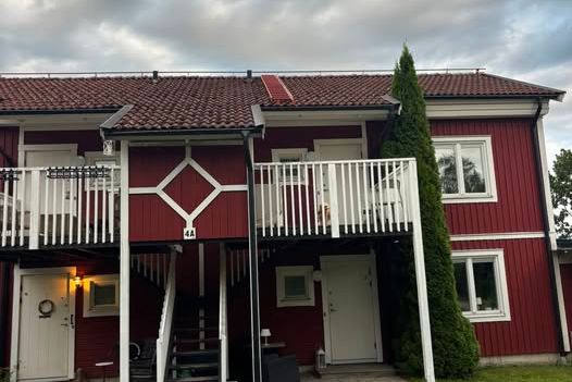 Mysig 2:a i Viggbyholm med carport