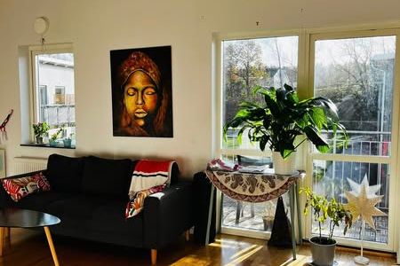 Möblerad 2:a i Torslanda – nära natur & hav