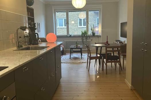 Möblerad 2:a nära Nobeltorget