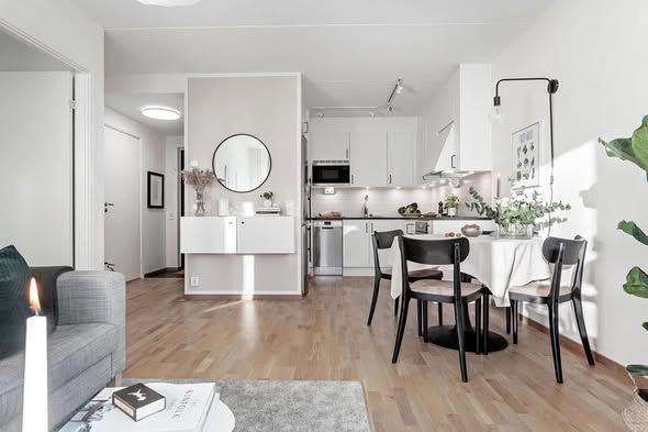 Charmig 2:a nära centrum i Huddinge