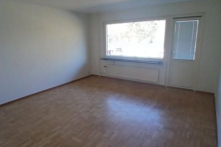 Rymlig 2:a med balkong i Nybro