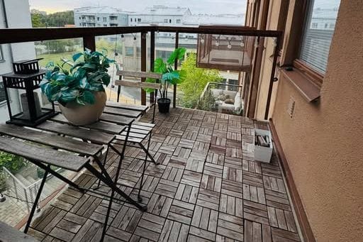 Modern 2:a med stor balkong i Sundbyberg