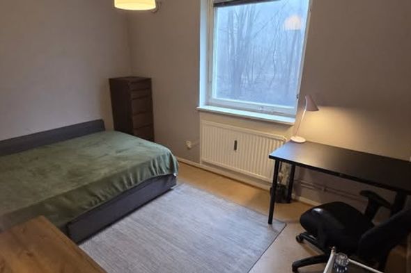 Rum i 2:a på Hisingen nära spårvagn