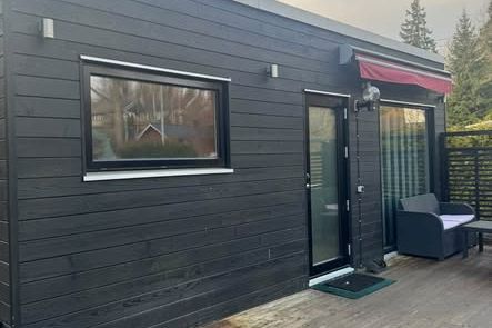 Möblerat attefallshus uthyres i Tullinge