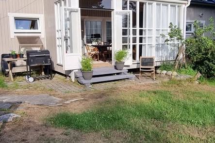 Parhus 100 kvm Älgö uthyres 1 juli