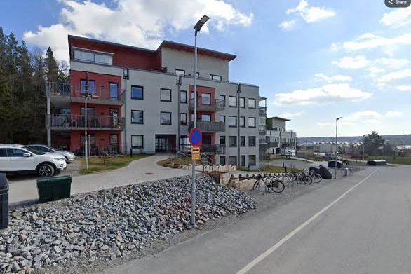 Fräsch möblerad 2:a nära havet