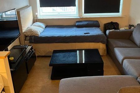 Prisvärd etta uthyres i Haninge