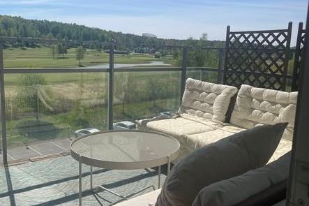 Möblerad 1,5a med balkong nära uni