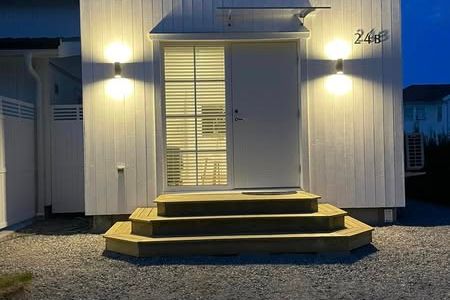 Charmig minivilla med sovloft & egen parkering