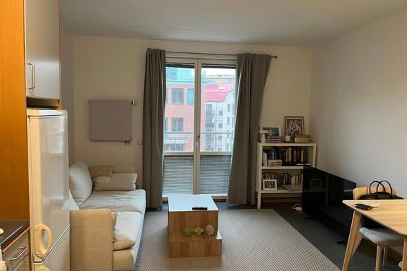 Studentetta med balkong i centrum