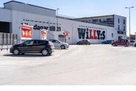Centralt i Knivsta: Balkong & Pendlarläge
