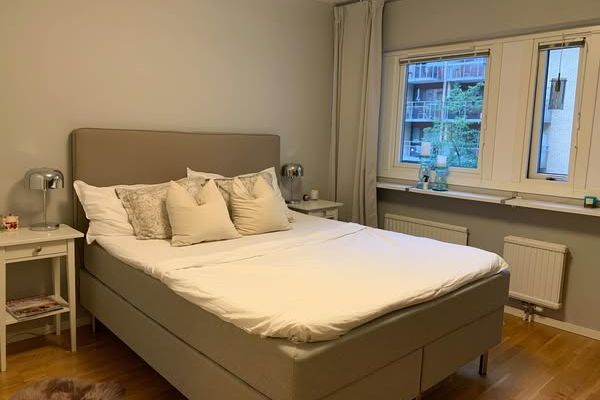 Central tvåa i Linnéstaden – Fullt möblerad!