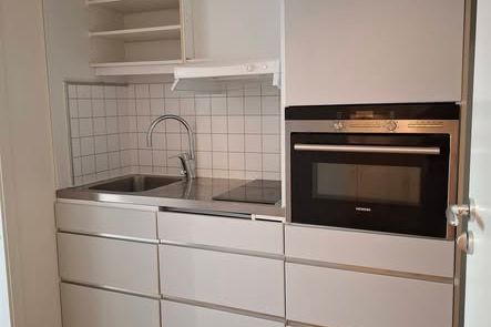 Etta 26 kvm i Bro med uteplats