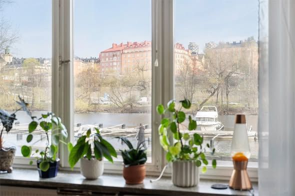 Toppfräsch 1,5:a med terrass – Kungsholmen