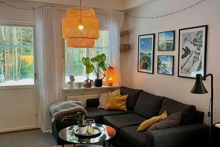 Möblerad 2:a nära uni – inflytt snart