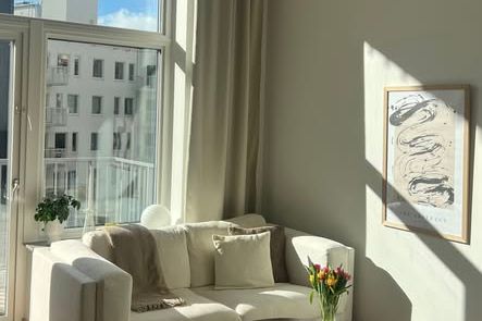Mysig 1,5:a med balkong i Nacka