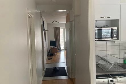 Rum med balkong i Askim – 6000 kr