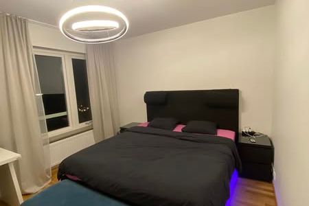 Möblerat rum med walk-in-closet i Lund