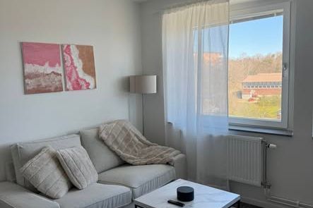 Möblerad 1:a på Opaltorget i sommar