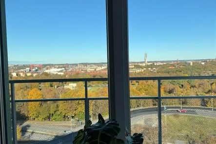 Nyproduktion med stor balkong i Högsbohöjd