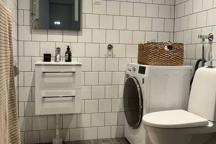 Ljus etta i Barkarby med balkong