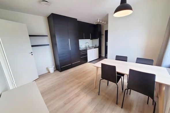 Möblerad studio i Årsta med gemenskap