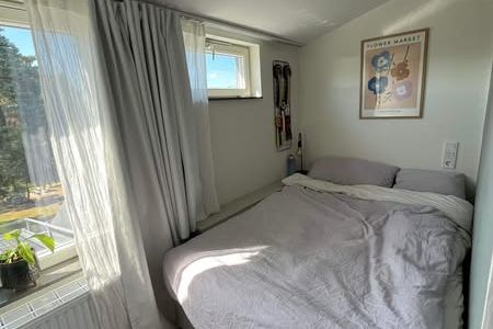 Möblerad 1:a på Lidingö, 30 min från City
