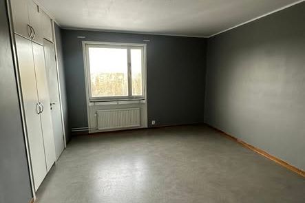 2 rum i 4:a nära Tumba Centrum