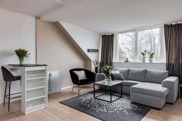 Central 2:a i Växjö med parkering