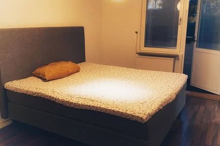 Nyrenoverad 3:a i Märsta nära allt