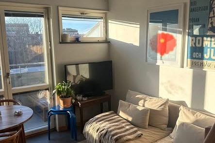 1:a med loft & balkong vid Svingeln