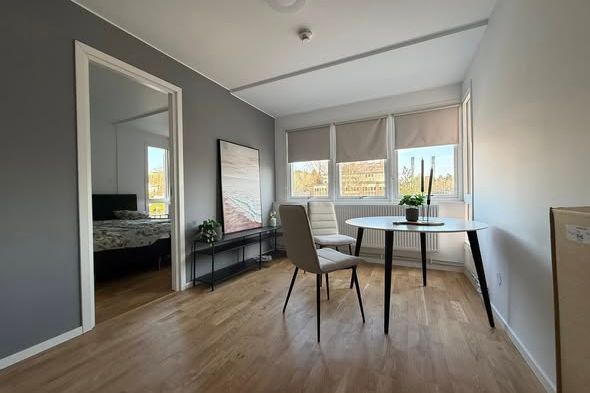 2 rok 40 kvm i Sollentuna – 11 000 kr