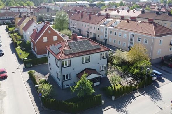 Ljus 2 RoK på Söder – 1:a hand