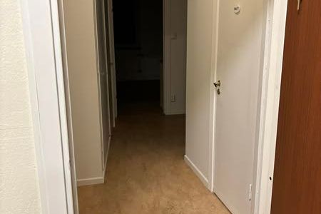 Central 2:a i Sundbyberg med balkong