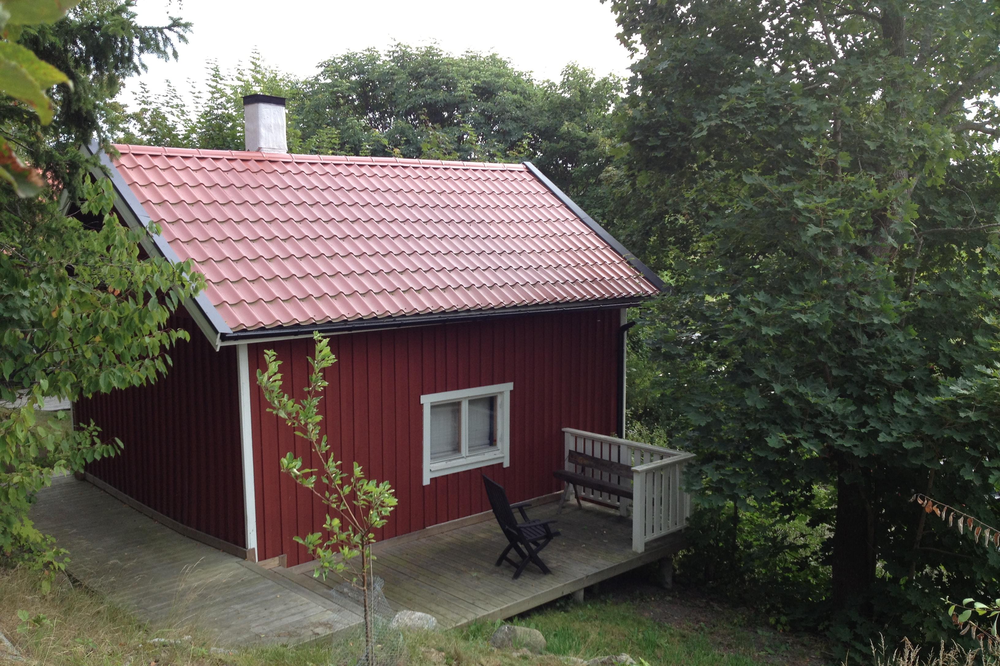 Stuga i liten by på landet