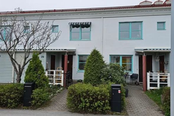 Studentrum med eget badrum i Nacka