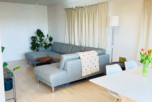 Bright Room Near Hyllie Station