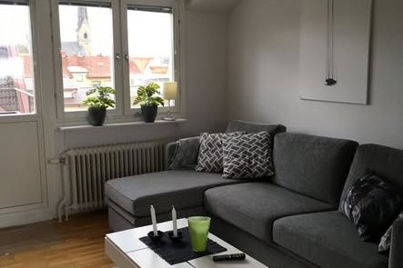 Smakfull 1,5:a med utsikt i Lugnet