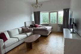 1 rok vid Mobilia, balkong & parkering