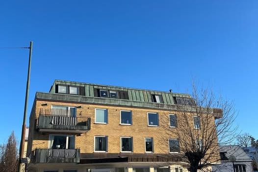 Ljus tvåa högst upp i Villastaden